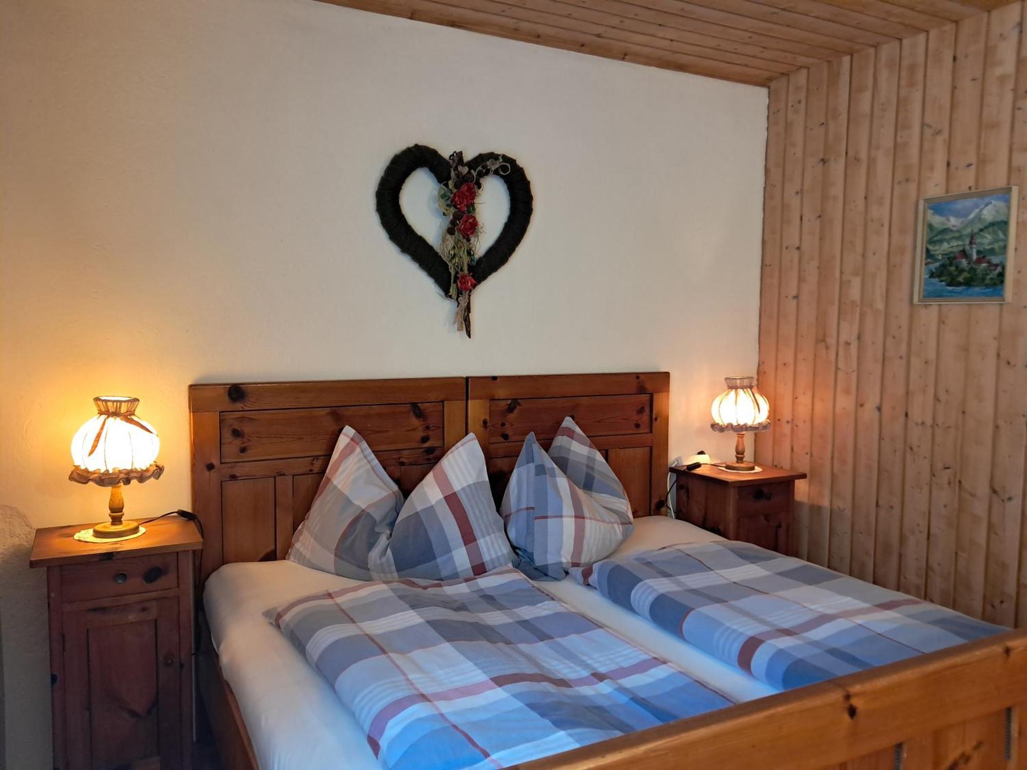 Mitschighof - Apartments Und Pension - Heidis-Welt, Mitschig 헤르마고 외부 사진