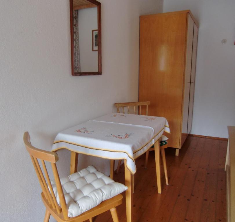 Mitschighof - Apartments Und Pension - Heidis-Welt, Mitschig 헤르마고 객실 사진